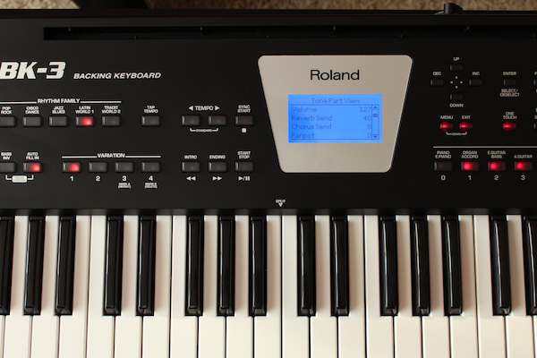 Đàn organ Roland BK-3 Backing Keyboard
