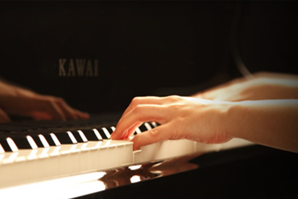 Những Đối Tượng Thích Hợp Sử Dụng Đàn Piano Kawai K-500