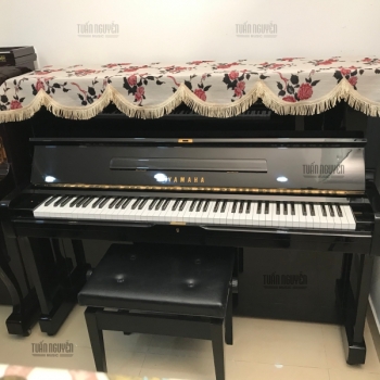 Yamaha U1G